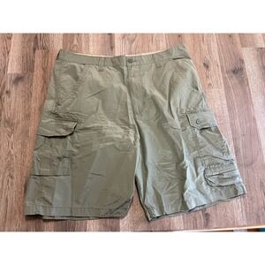 Baileys Point Shorts, Men's Size 40, Green, Cargo Shorts, Multi Pockets